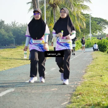 Runner Photo 6090806