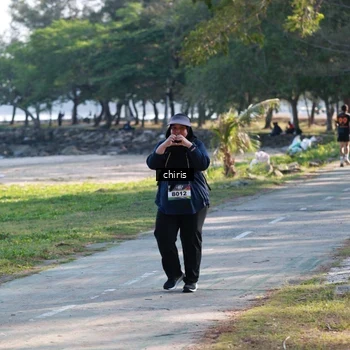 Runner Photo 6090859