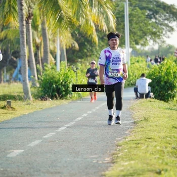 Runner Photo 6090920