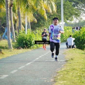 Runner Photo 6090923