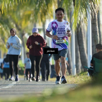 Runner Photo 6091221