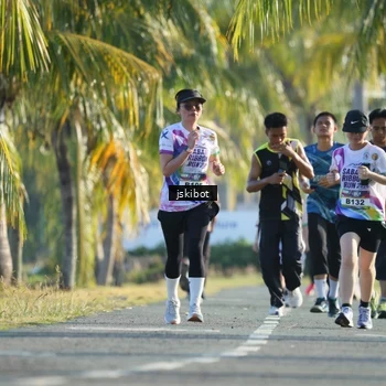 Runner Photo 6091343