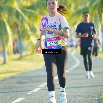 Runner Photo 6092039