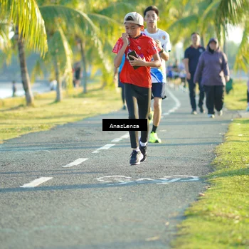 Runner Photo 6092040