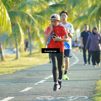 Runner Photo 6092045