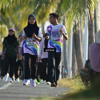 Runner Photo 6092051