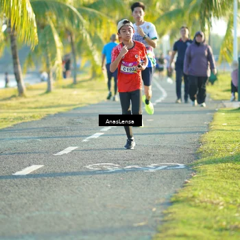 Runner Photo 6092052