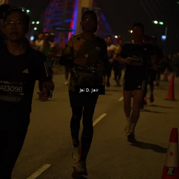Runner Photo 6092059