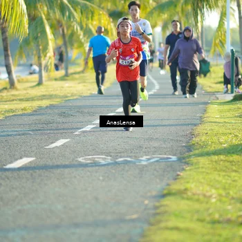 Runner Photo 6092062