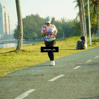 Runner Photo 6092102