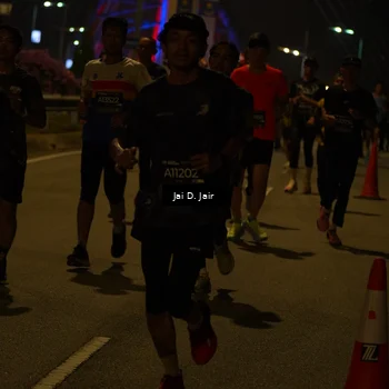 Runner Photo 6092119