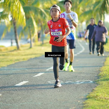 Runner Photo 6092123