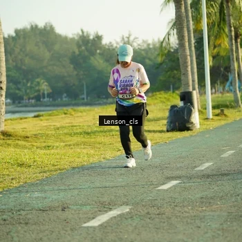 Runner Photo 6092140