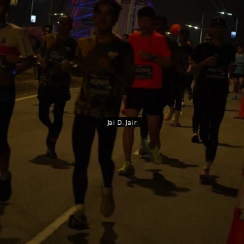 Runner Photo 6092188