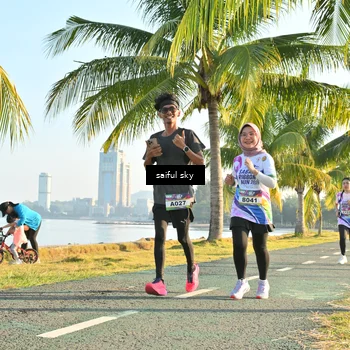 Runner Photo 6092412