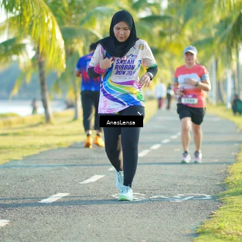 Runner Photo 6092650