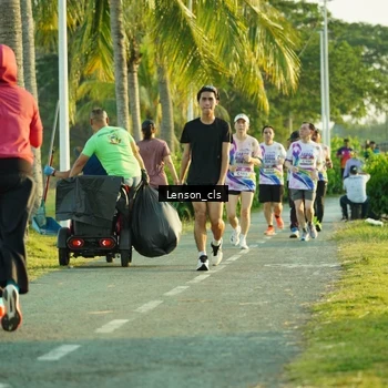 Runner Photo 6092930