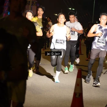 Runner Photo 6093017