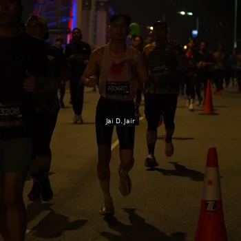 Runner Photo 6093038