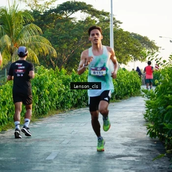 Runner Photo 6093160