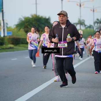Runner Photo 6093355