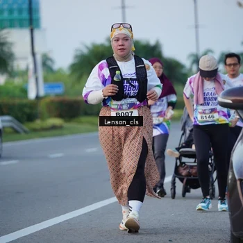 Runner Photo 6093672