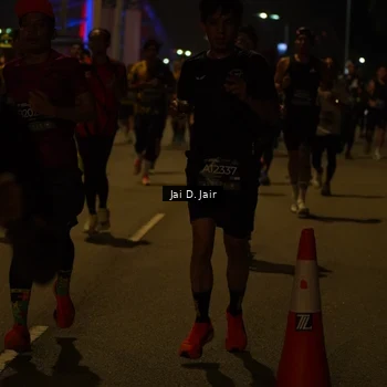 Runner Photo 6094005