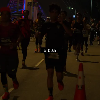 Runner Photo 6094047