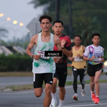 Runner Photo 6094060