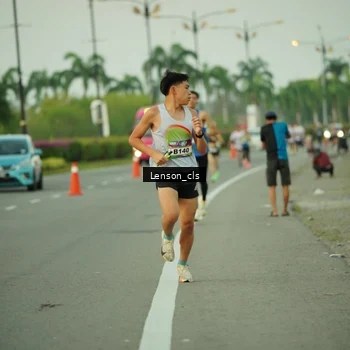 Runner Photo 6094069