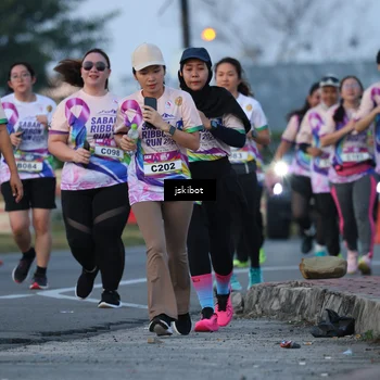 Runner Photo 6094101