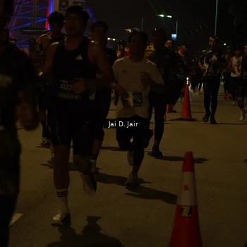 Runner Photo 6094106