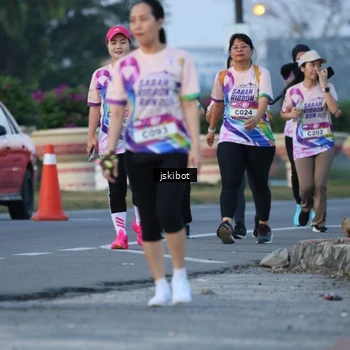 Runner Photo 6094119