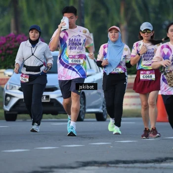 Runner Photo 6094132