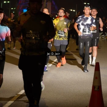 Runner Photo 6094145