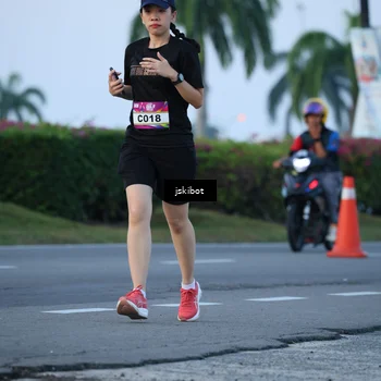 Runner Photo 6094208