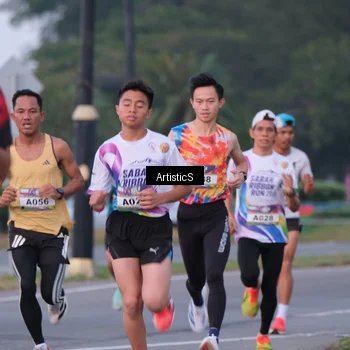 Runner Photo 6094318