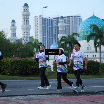 Runner Photo 6094319