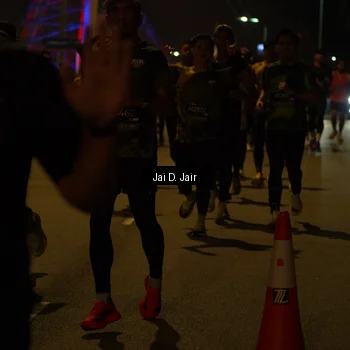 Runner Photo 6094331