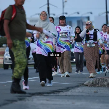 Runner Photo 6094392