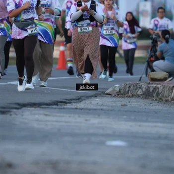 Runner Photo 6094393