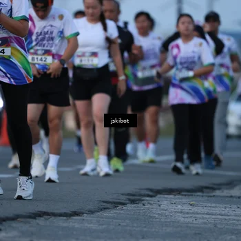 Runner Photo 6094474