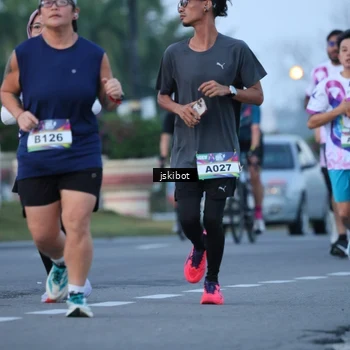 Runner Photo 6094601