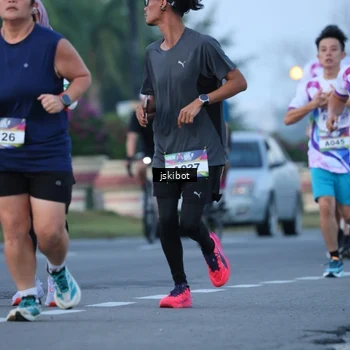 Runner Photo 6094606