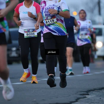 Runner Photo 6094655