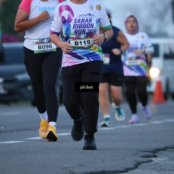 Runner Photo 6094657