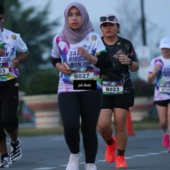 Runner Photo 6094706