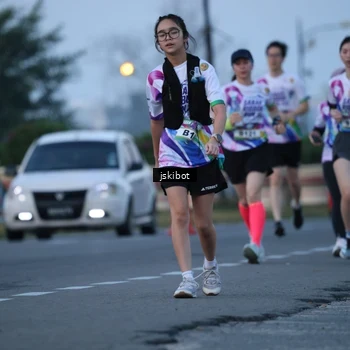 Runner Photo 6094764