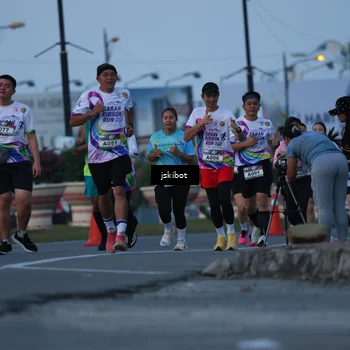 Runner Photo 6094843