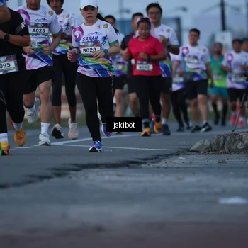 Runner Photo 6094854